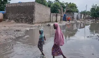 Los equipos de respuesta a la crisis de las inundaciones en...